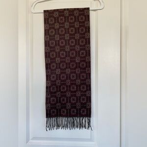 Geometric Patterned cashmere Scarf with Fringe